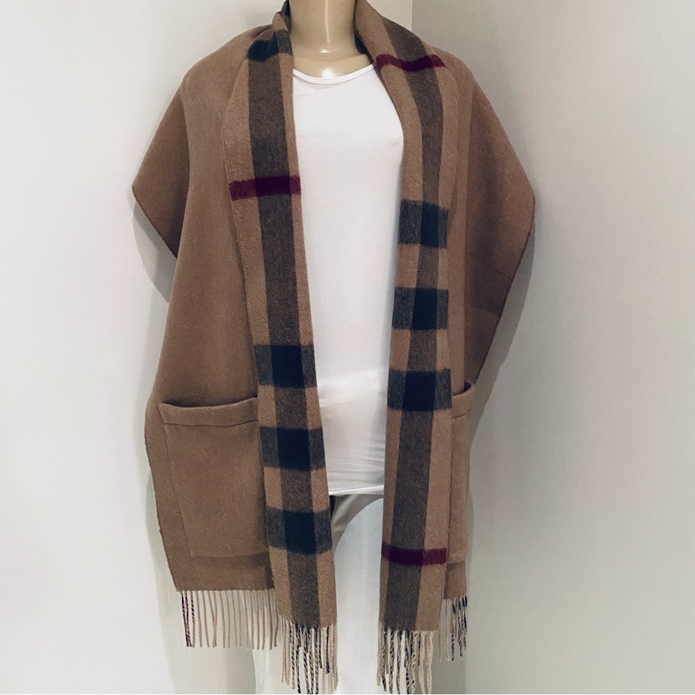 BURBERRY HELENE REVERSIBLE CASHMERE BLEND WRAP / SCARF. - Picture 3 of 14